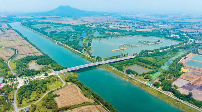 航拍赤山湖水库水域