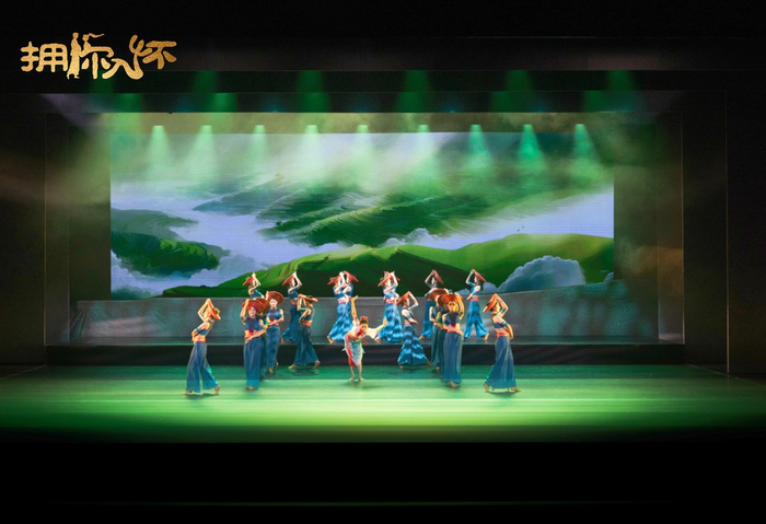 （原生態(tài)田野生活戲劇《擁你入懷》劇照。以上圖片均由主辦方提供）