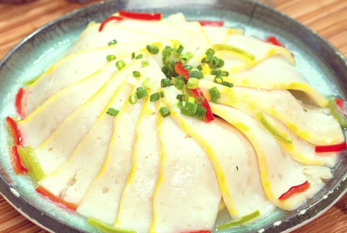 图为荆州鱼糕