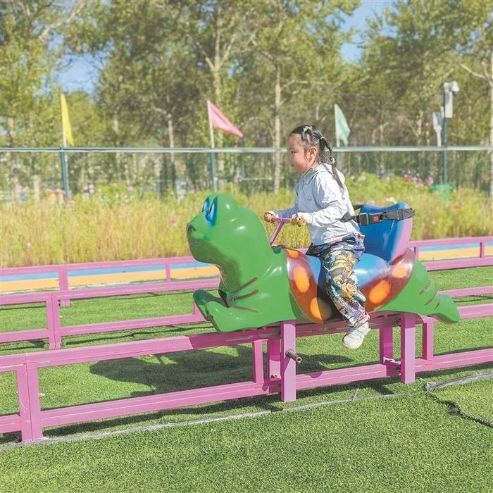 以藥匠臺親子樂園項目為起點，打造特色I(xiàn)P——月降龍泉。賈?泓?攝