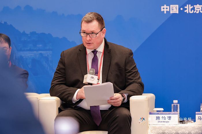 美国国防分析研究所研究员、美国前助理国防部长帮办施灿德在会议上发言 图片转自北京香山论坛官网
