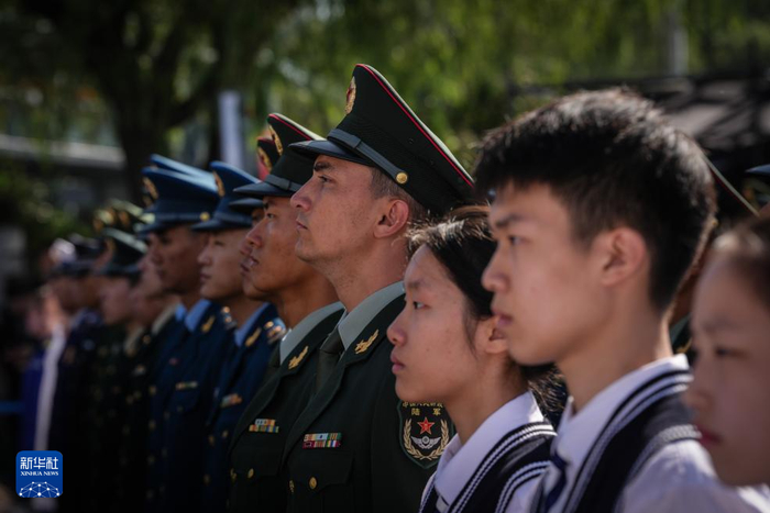 这是9月18日拍摄的“勿忘九一八”撞钟鸣警仪式现场。新华社记者 潘昱龙 摄