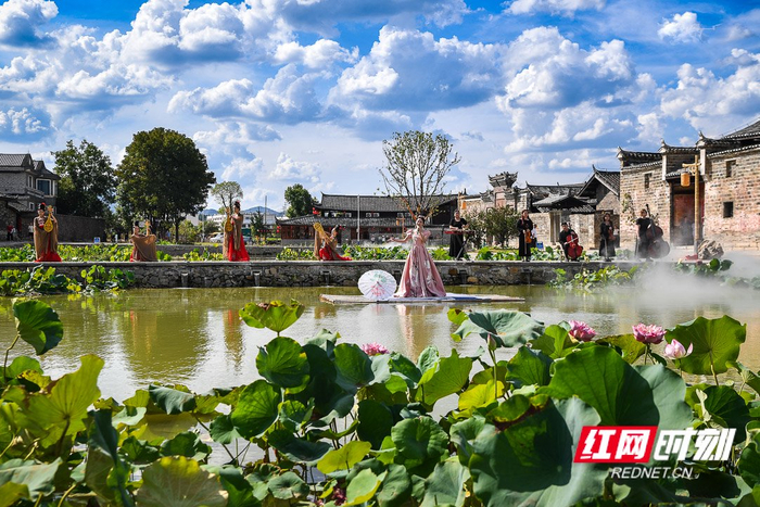 遇見(jiàn)福地懷化⑦丨古村“響”起來(lái)，世界“近”起來(lái)