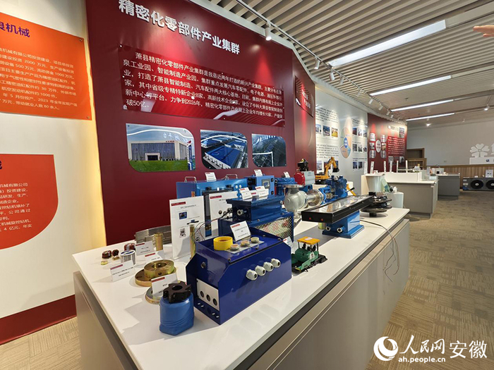 產(chǎn)品展示。人民網(wǎng) 陶偉攝