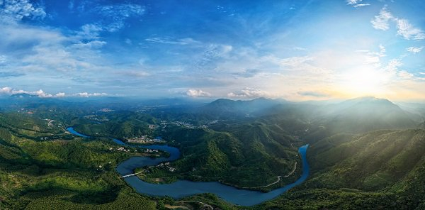 广东虎跳峡生态度假区全景鸟瞰