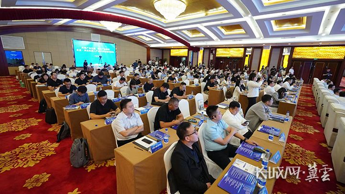 北京·河北机器人产业共享智造对接会现场。长城网·冀云客户端记者 邢丁 摄