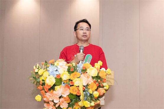 ▲公司副总经理胡泽彦在仪式上发言