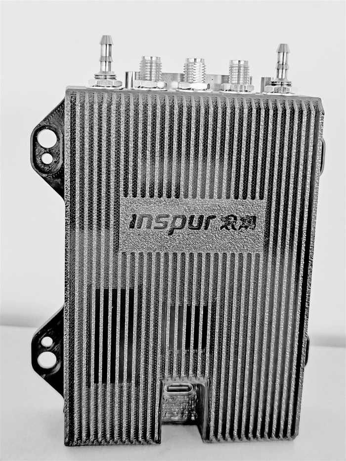  浪潮与海利天梦共同研发的飞控系统。