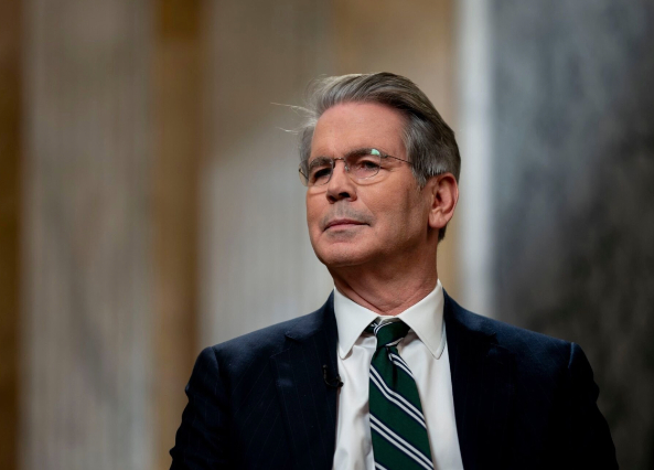 △美国财政部长贝森特