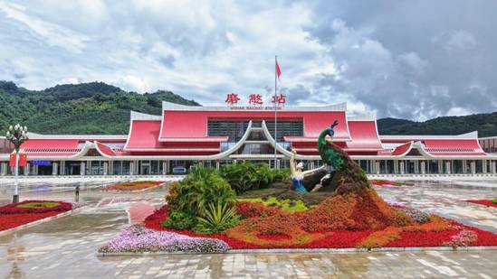 從40小時到5小時：科技賦能磨憨口岸實現(xiàn)跨境物流“加速度”