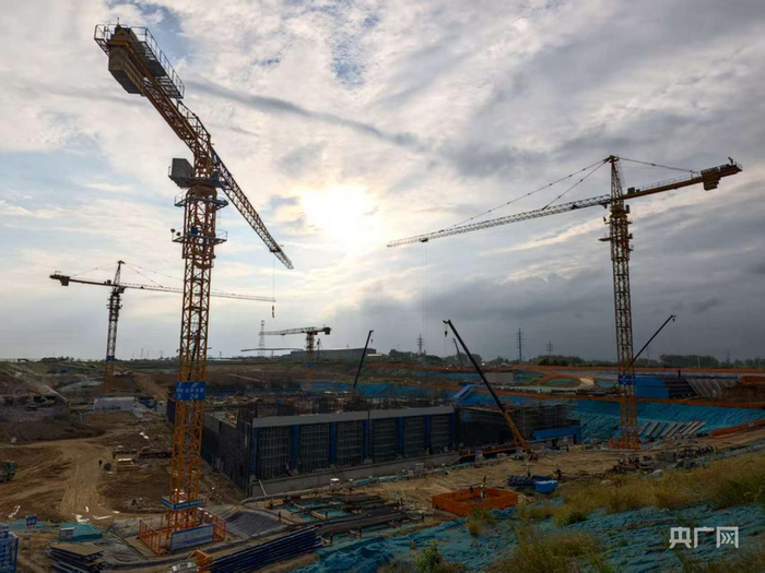 淮河入海水道二期工程現(xiàn)場(chǎng)（央廣網(wǎng)記者 王錫斐 攝）