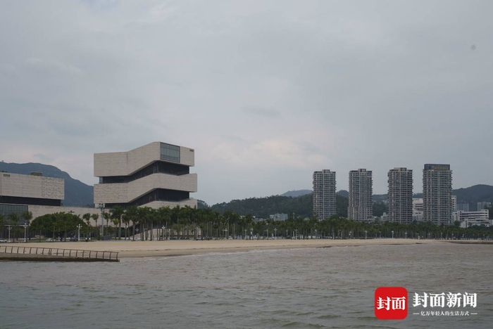 9月23日，已经封闭的珠海情侣路海天公园沙滩。