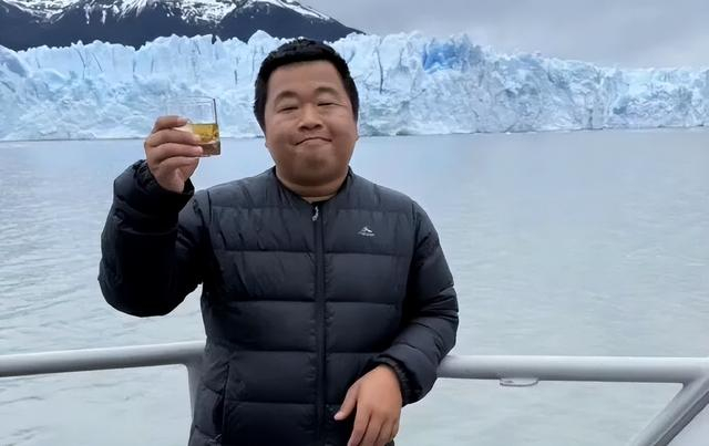 蓝战非 资料图