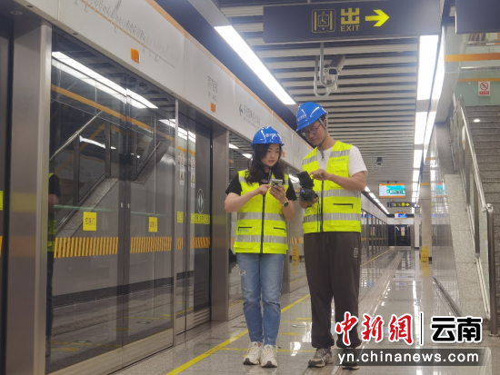 　　云南移动在昆明地铁4号线菊花村站开展网络测试