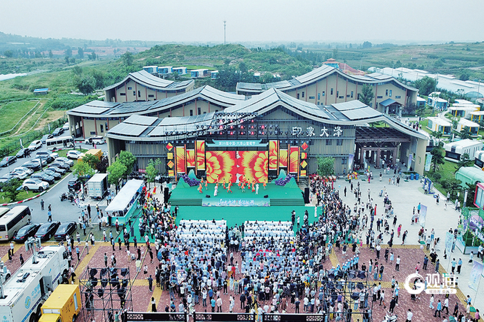 大泽山葡萄节推动农文旅深度融合。图为第39届中国·大泽山葡萄节开幕现场。