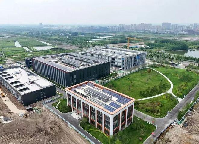 “中华数岛”上的华为云华东（芜湖）数据中心 图片来源：芜湖发布