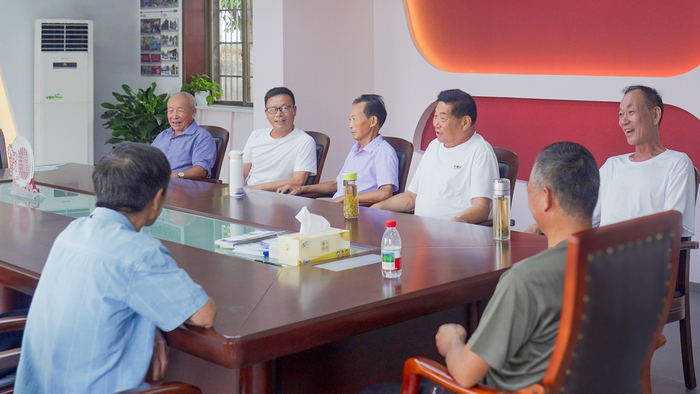 周夾村“五老議事”（央廣網(wǎng)記者 俞燁 攝）