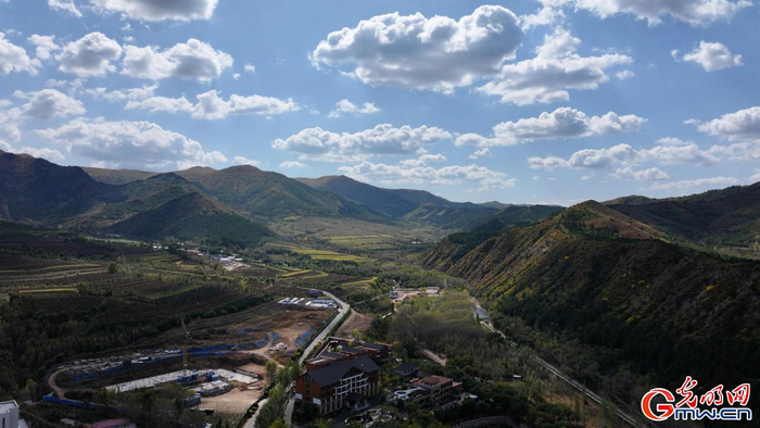 秋日航拍下的马鞍山 摄影/王元杰