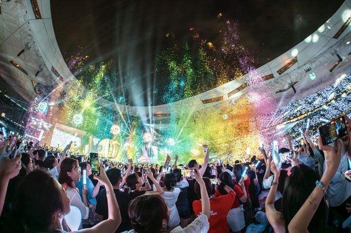 图为今年在北京举办的“五月天”演唱会现场。（受访者供图）