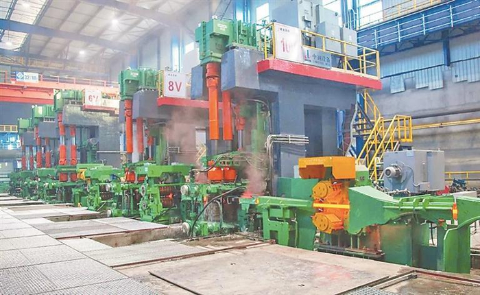 建龍西鋼雙高棒生產(chǎn)線(xiàn)。