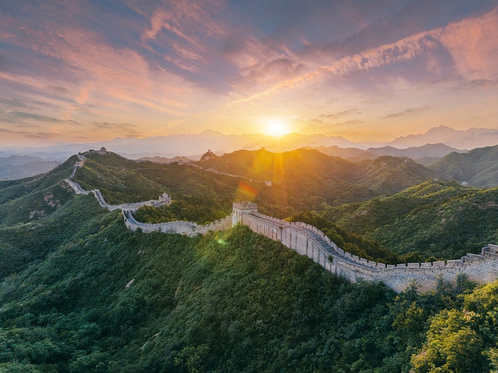 金山岭长城日落风光。图片来源：视觉中国