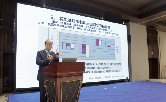 【图：徐贵法教授发言】
