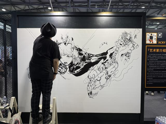 展会现场，简工博摄