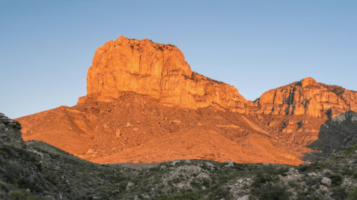 酋长岩以极高的攀登难度，吸引了全球各地的攀登者。图自：美国国家公园服务官网