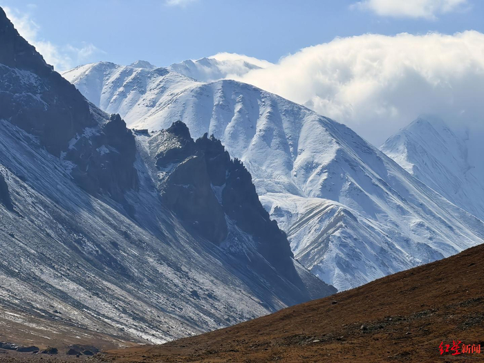 ▲路线上的雪山。图据受访者账号