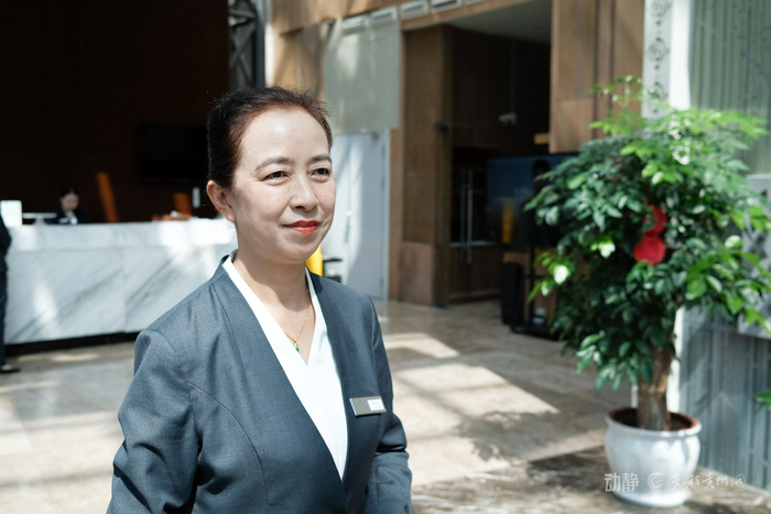　　贵阳希顿国际酒店房务总监邓洪连