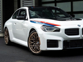 致敬传奇：宝马发布 M2 Turbo 设计版，反向“turbo”字样、473 马力