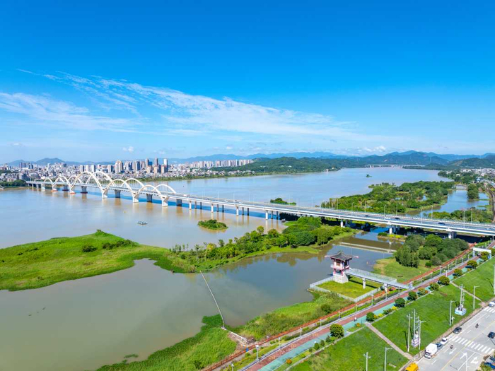 引韩济饶工程。