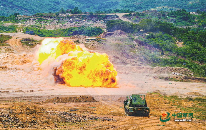 该连工兵分队组织实爆作业。胡庆峰 摄