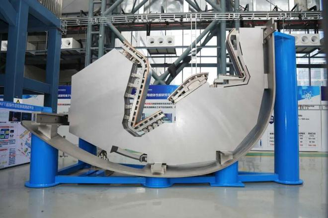 CRAFT偏滤器原型部件。图片来源：中国科学院合肥物质科学研究院等离子体物理研究所