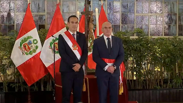 △何塞·耶里（左）和埃內(nèi)斯托·阿爾瓦雷斯（右）