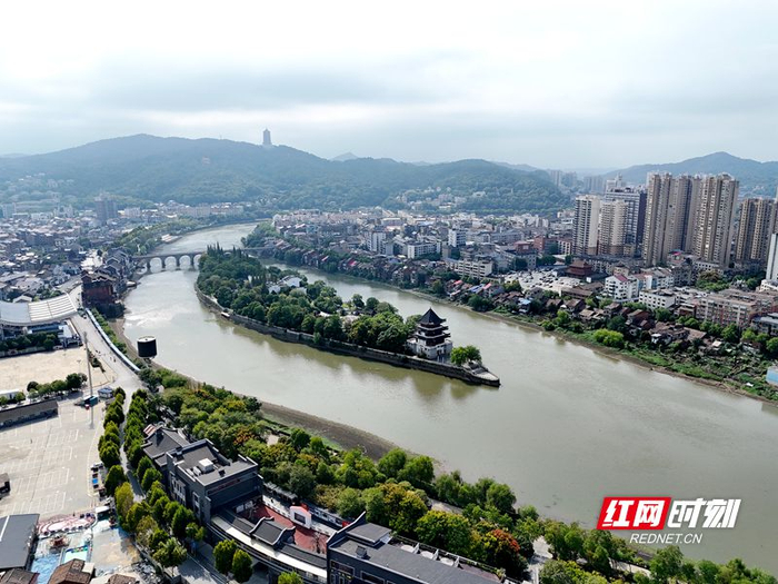 俯瞰醴陵市城区。