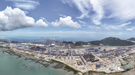 福建古雷石化基地 沈昊鹏 摄