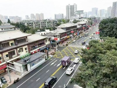 成都地铁10号线三期武侯祠站退围后。成都轨道集团供图