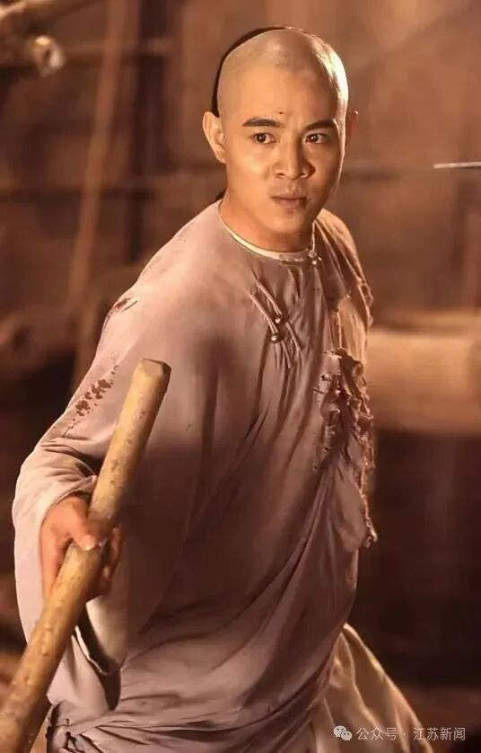 李连杰饰演黄飞鸿。 图/剧照