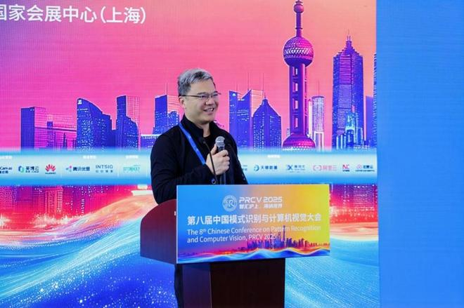 图说：哈尔滨工业大学计算学部长聘教授、