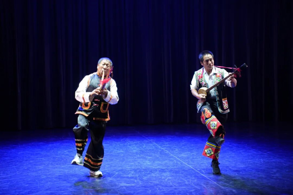 《三弦芦笙弹奏》