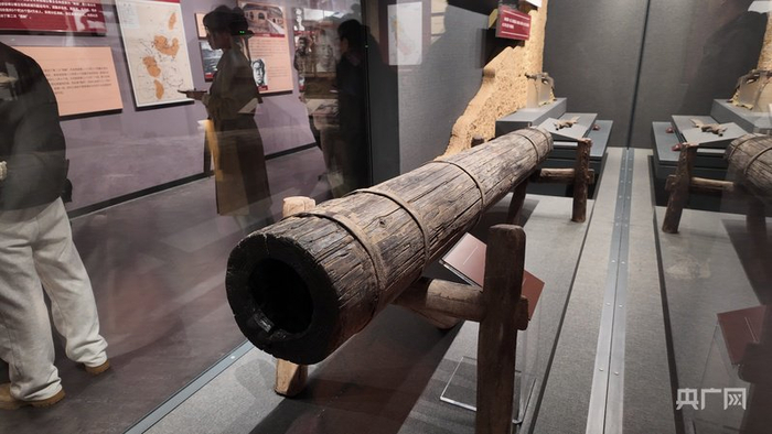 承载着战士们智慧与韧性的榆木炮（央广网记者  苏睿楠  摄）