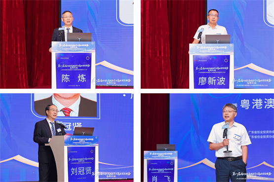       授牌仪式：汇聚核心力量，绘就健康蓝图