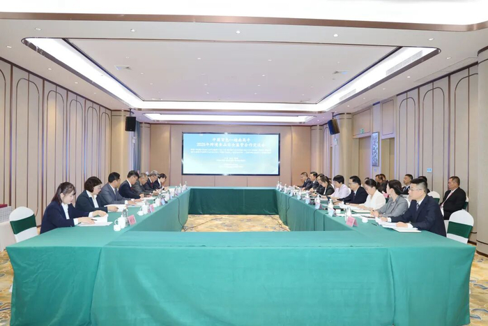 △图为座谈会现场