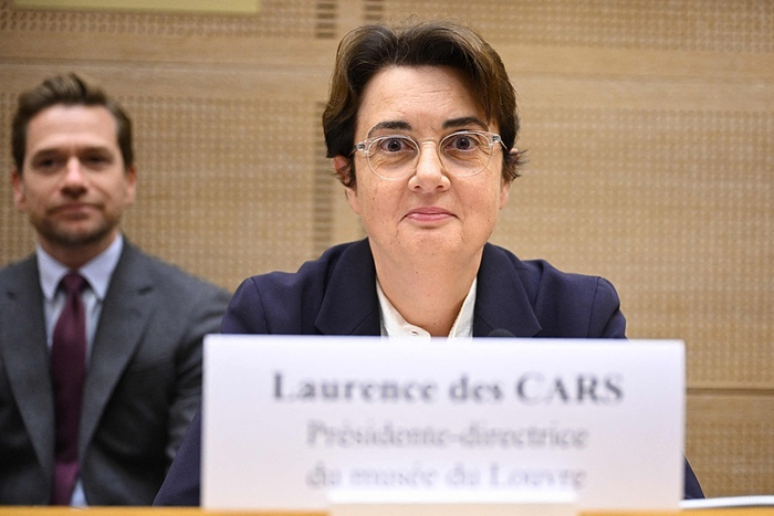 △當(dāng)?shù)貢r(shí)間22日，勞倫斯·德·卡爾就盜竊案接受質(zhì)詢(xún)。證會(huì)賊行蹤