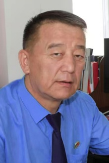 新疆维吾尔自治区克孜勒苏柯尔克孜自治州检察院党组副书记、检察长 艾山·托合托尔巴衣