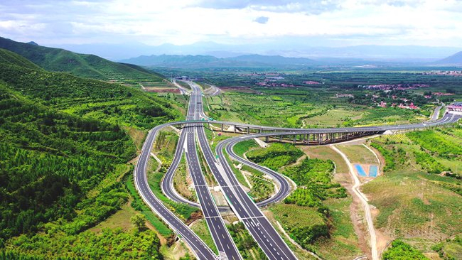 冬奥保障项目延崇高速公路河北段，荣获鲁班奖（国家优质工程奖）、公路交通优质工程奖（李春奖）、河北省安济杯