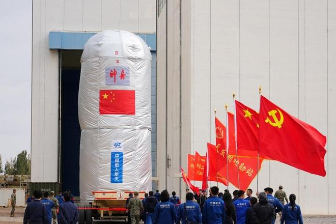  胡志鹏 摄