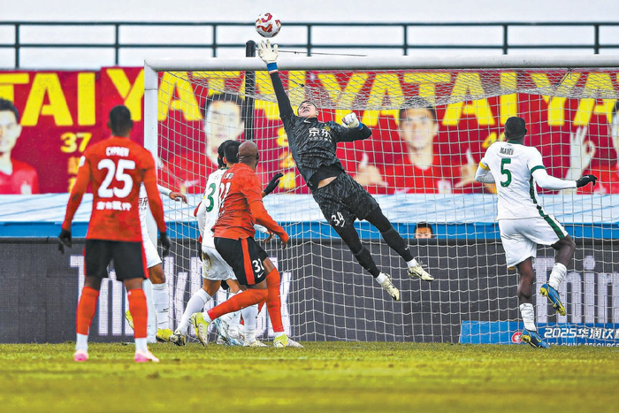 收官时刻的“老友局” 国安赢了