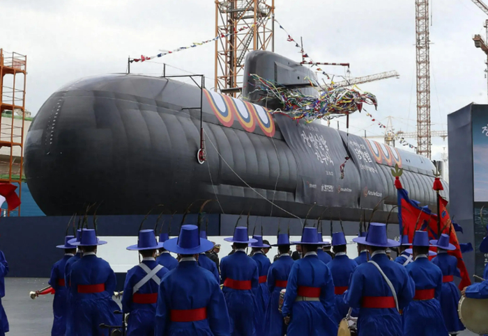 10月22日，韩国首艘3600吨级潜艇“蒋英实”号下水仪式在韩华海洋旗下巨济造船厂举行。图源：韩国海军